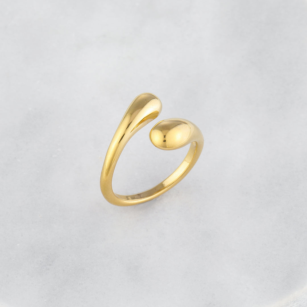 Open Twist Drop Ring