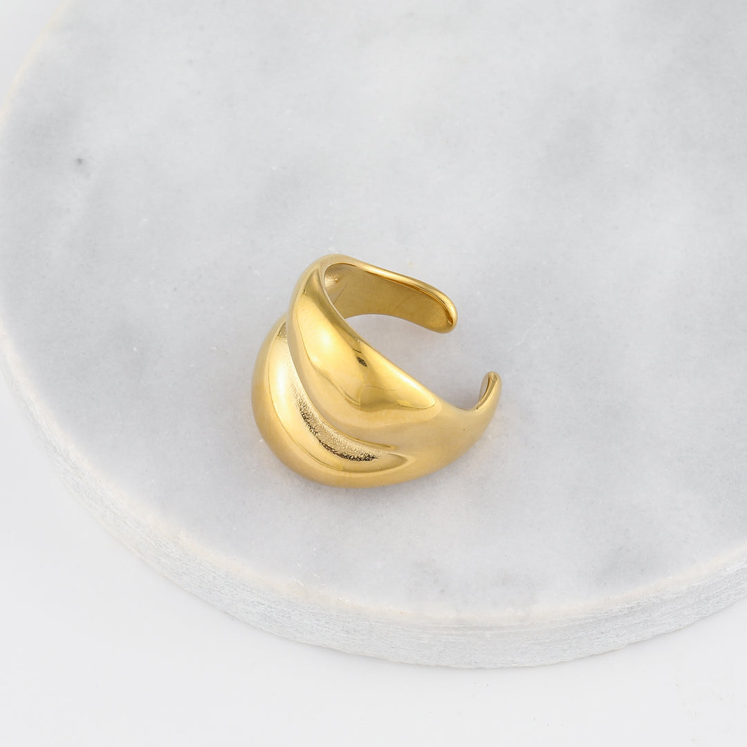 Crossover Dome Ring | Rings by DORADO