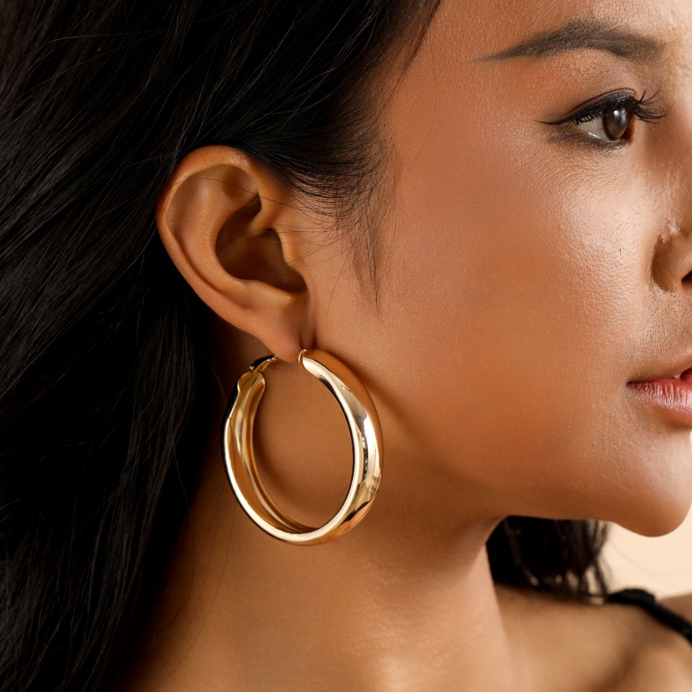Chunky Hollow Hoop Earrings | Earrings by DORADO