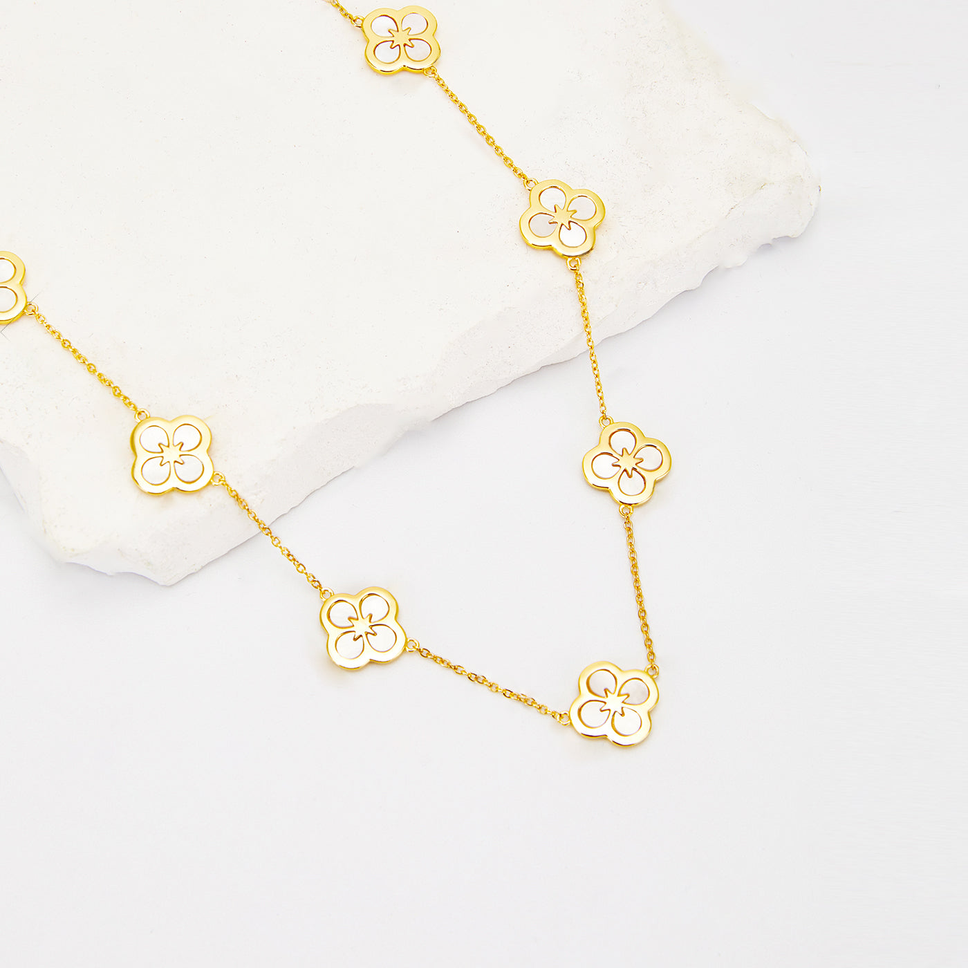 Ventura Clover Necklace | Necklaces by DORADO