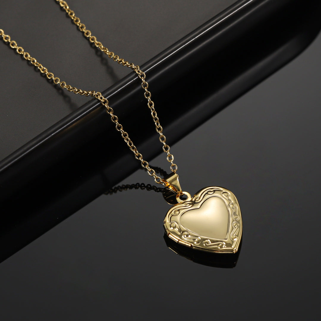 Heart Locket Necklace Photo Pendant | Necklaces by DORADO