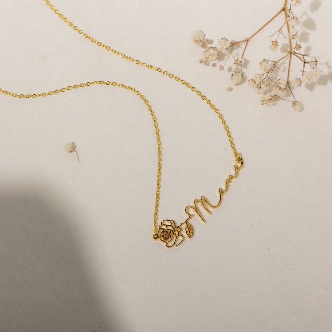 Birth Flower Horizontal Name Necklace | Necklaces by DORADO