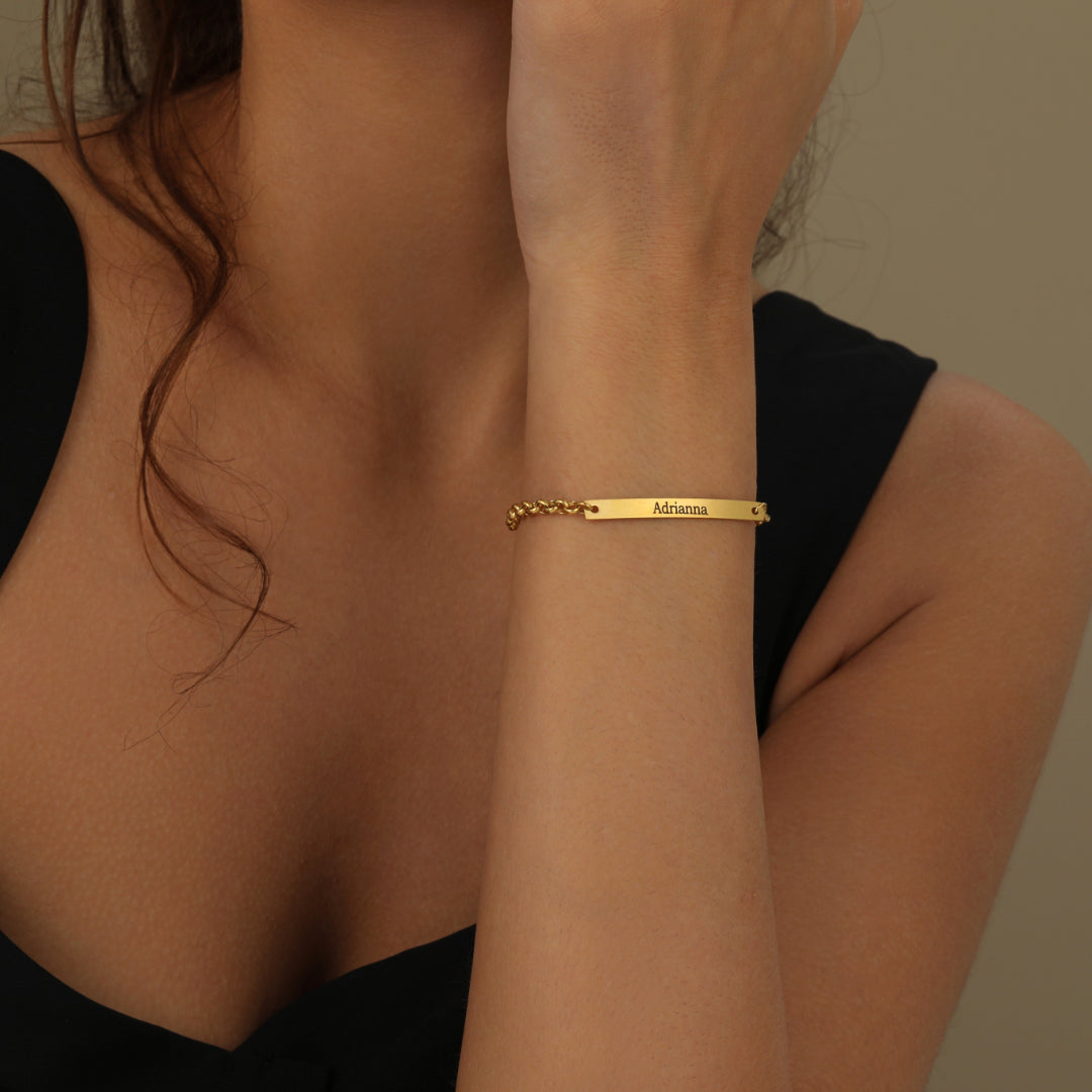 Engraved Bar Bracelet | Bracelet by DORADO