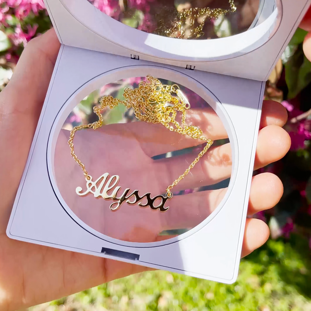 Alyssa 2025 name necklace