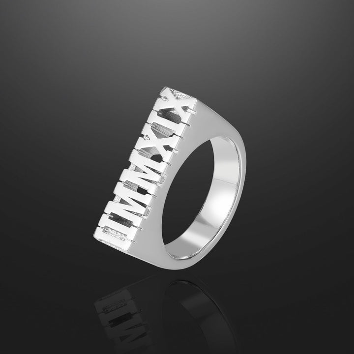 3D Roman Numeral Ring | Dorado Fashion